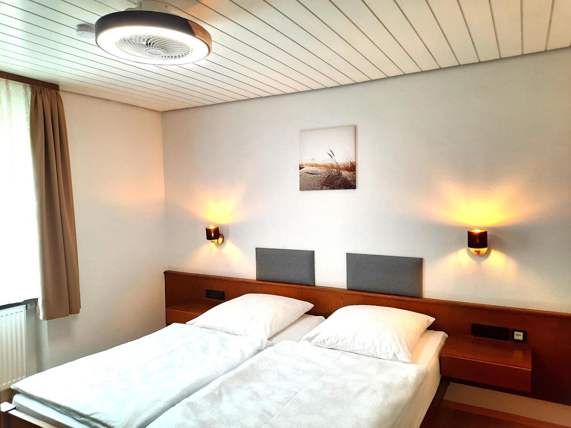 Landgasthof Gruener Baum Regnitzlosau Phòng bức ảnh