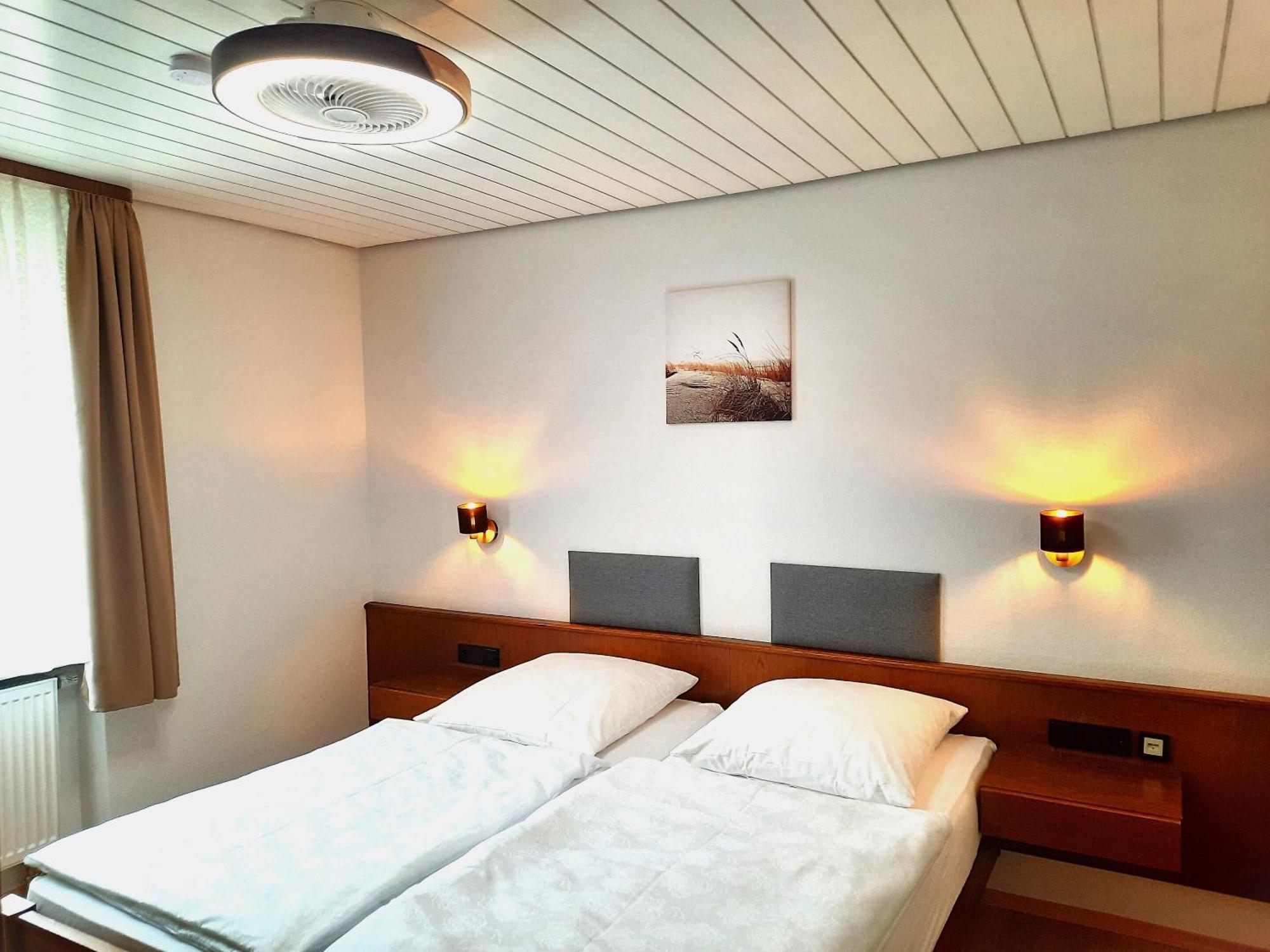 Landgasthof Gruener Baum Regnitzlosau Ngoại thất bức ảnh
